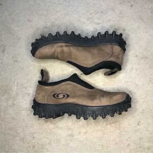 Salomon contragrip slip on hiking shoes